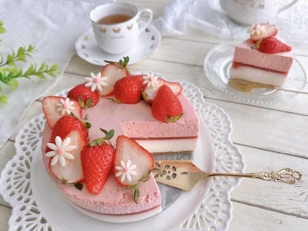 ホテルスイーツ可愛らしいらしい、見た目も美しいいちごケーキ（イメージ）