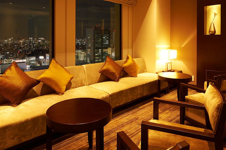 京王プラザホテル室内