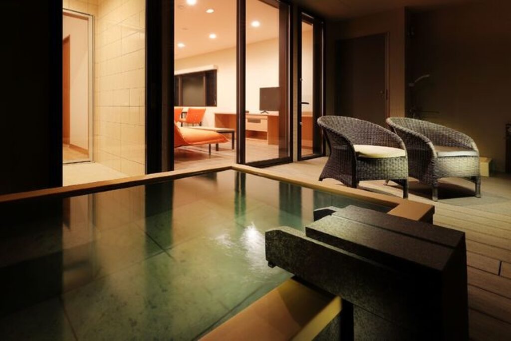 広々とした客室露天風呂で愛犬とゆったり